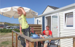 2 Bedroom Nice Home In Hvide Sande